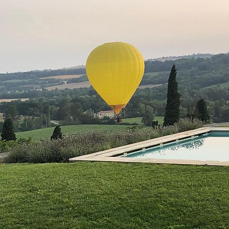 B&B La Mirande De Saint-Clar Екстер'єр фото